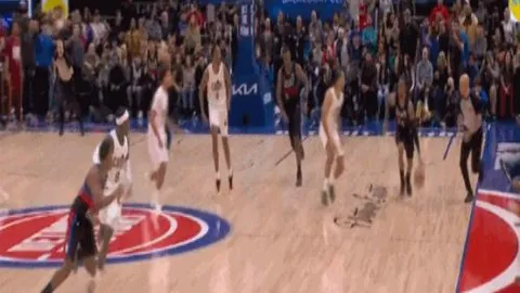 独行侠险胜雷霆，东契奇缺阵；步行者力克热火稳居前列。